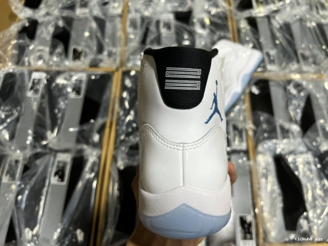 Jordan Blue CT8012-104 11 Air legend 0802